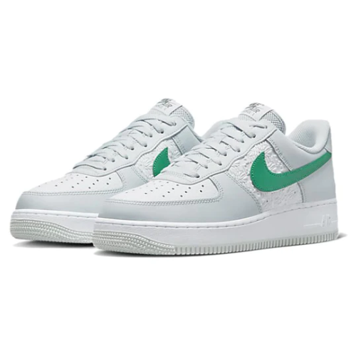 Chaussure Air Force 1 07 Embossed Hoops Nike